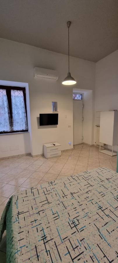 Grazioso Appartamento -Centro Storico Vic Strit Pozzuoli Eksteriør billede